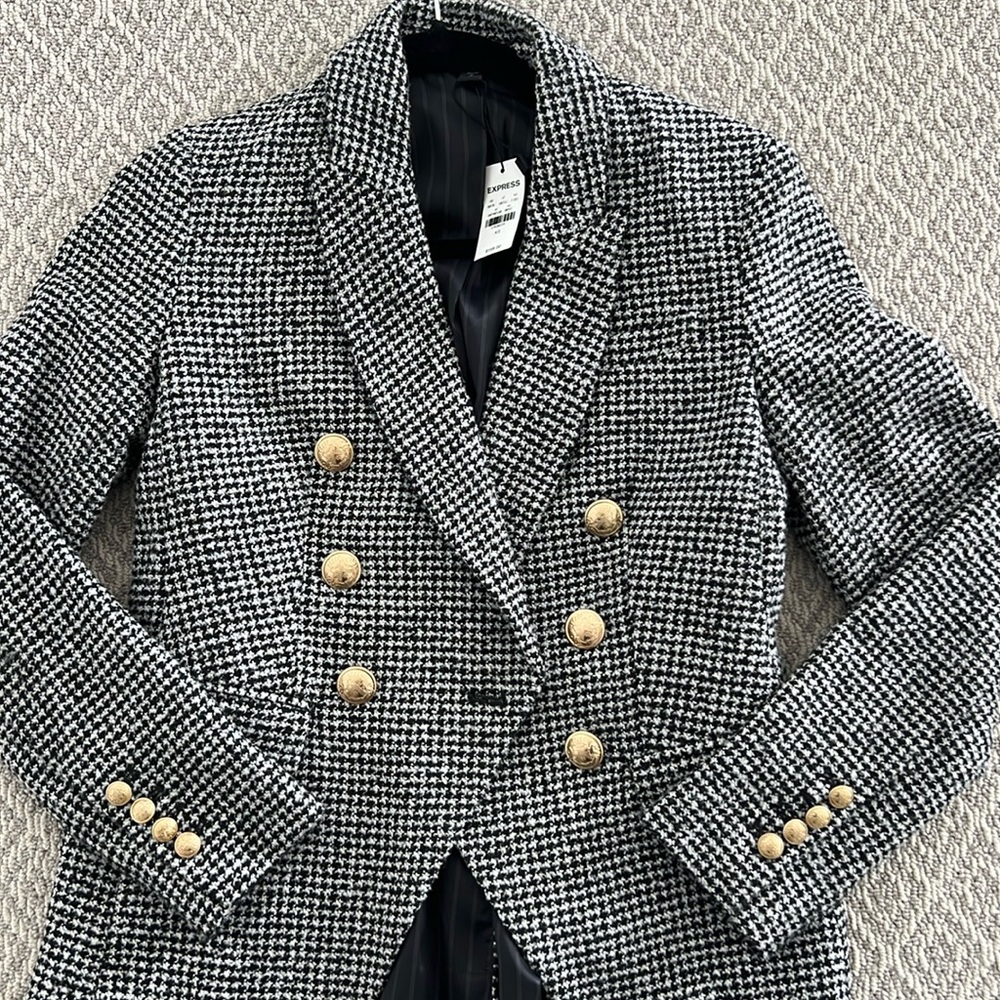 Express size xs NWT tweed blazer